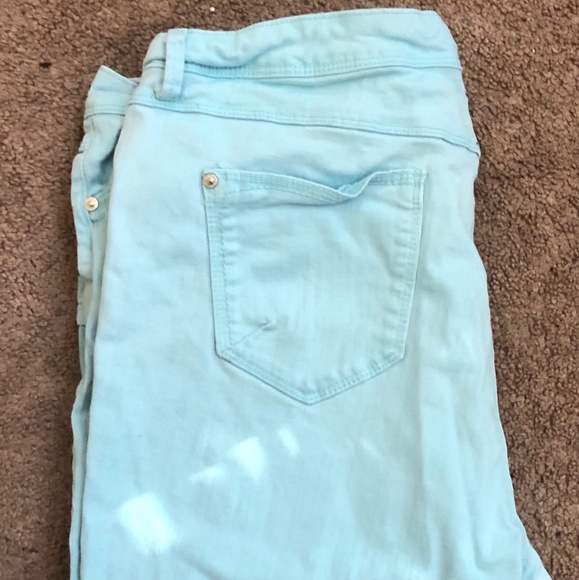Gloria Vanderbilt Pants & Jumpsuits Light Blue Capri Jeans Poshmark